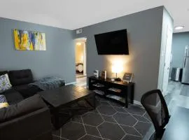 604 1 Two Bedroom One Bath with King near Main Street