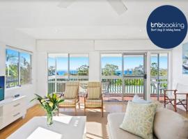 Noosa Escape 2Br Allambi Rise، فندق في نوسا هيدز