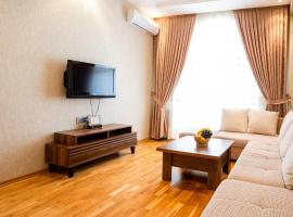 Просторная квартира Баку, hotel in Baku