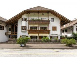 Hernegg Apartment, holiday home in Riscone