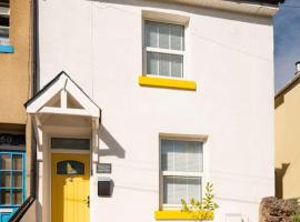 *Brand New* Lemon Tree Cottage, holiday home in Torquay