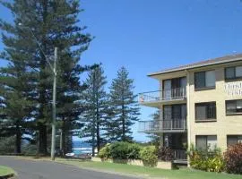 Flinders Lodge 3, 3 - 22 Clarence St