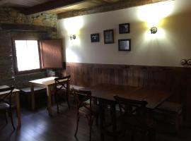 Hostal De Montaña La Aldeya: Villablino'da bir kayak merkezi