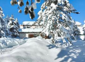 Vila Snjeguljica Blidinje 200 m od ski staze, rumah kotej di Risovac