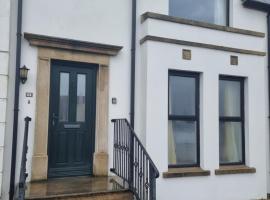 Harbour View Townhouse, hotel i Portrush