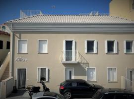 Villa AMARE, nastanitev z opremo za kuhanje v Caorleju