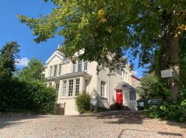 Ardenbeg, guest house in Grantown on Spey