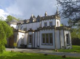 Catcune Grand Suite, pet-friendly hotel in Gorebridge