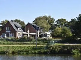 Pension zur Schleuse GARNI am Elbe Lübeck - Kanal in Witzeeze
