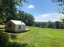Tentrr - Camp Sugarbush, viešbutis mieste Honesdale