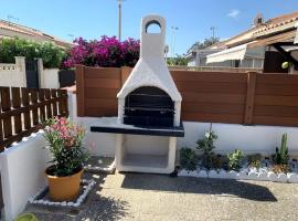 Maisonnette chaleureuse au pied du port, holiday home sa Port Leucate