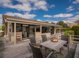 Relax On Courtney - Pauanui Holiday Home, villa in Pauanui