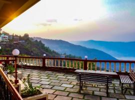 Sharayu Holidays Valley View, hotel v mestu Panchgani