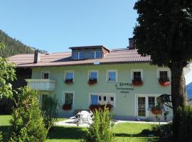 Gästehaus Hoamat'l، مكان عطلات للإيجار في باخ