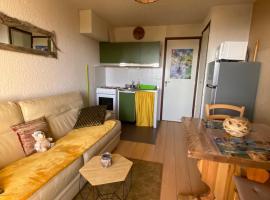 Laye station - les Arolles A - 4 personnes, apartment in Laye
