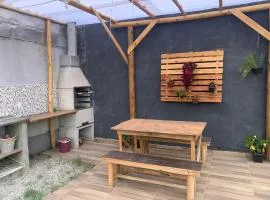 Apto até 8 pessoas - Lazer Churrasqueira - Praia dos Ingleses Floripa