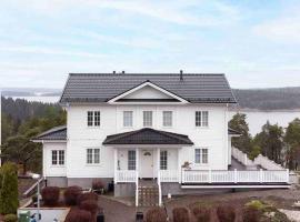 Luxury villa with stunning view, mökki Paraisilla