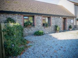 Fferm-Llong Cottage Ship Farm - 2 Bedroom -Rhossili, holiday home in Rhossili