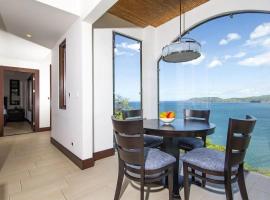 360 Splendor 101A Ocean View Breakfast, hotel en Playa Flamingo