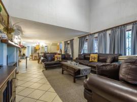 Kruger Park Lodge Unit No. 221, hotel in Hazyview