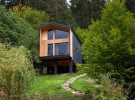 Panorama / TinyHouse, hotel with parking in Podbrezová