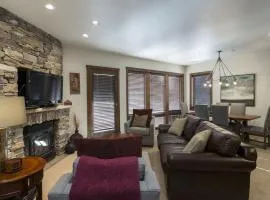 2 Bedroom Condo with Spa - Silver Baron Lodge condo