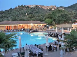 OasiMaremma Village, hotel em Scarlino