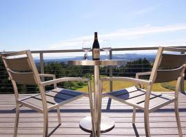 Luxury Wine Country Estate, alojamento para férias em Newberg