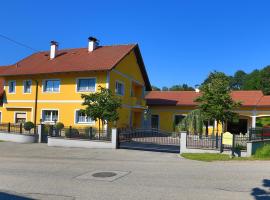 Ferienwohnungen Hanetseder, apartment in Wallern an der Trattnach