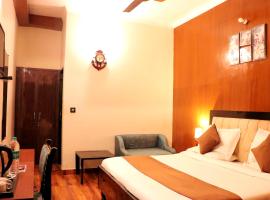 Bijnor에 위치한 호텔 Hotel Rajat Residency Bijnor