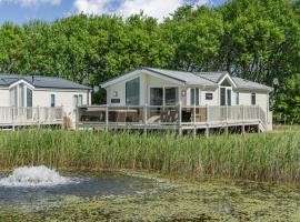 Links Lodge, holiday home in Grange Over Sands