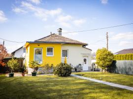 Ferienhaus Sausalblick, hotel económico en Großklein