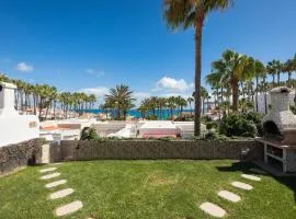 Casa Silvia, casa con jardín y vista al mar