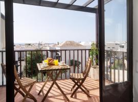 Casa Atlantida-quiet House with balcony and fast wifi