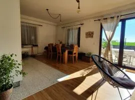 Che Private Rooms Banovci