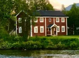 Lullens Stugby - Lägenhetshuset 6-9