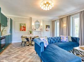 The Doors Luxury Apartment – apartament w mieście Dunasziget