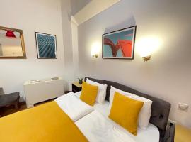 The Only One Suites, bed and breakfast en Niš