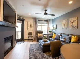 1303 - Two Bedroom Deluxe Eagle Springs West condo