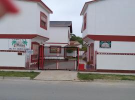 Complejo AleMar, готель біля визначного місця Аквапарк Termas Marinas, у місті Сан-Клементе-дель-Тую