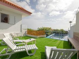 clemente house,private pool, alquiler vacacional en la playa en Arafo