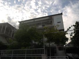 Apartments RUDO, παραλιακή κατοικία σε Podaca