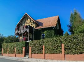 Apartamenty Villa Akant, homestay in Piechowice