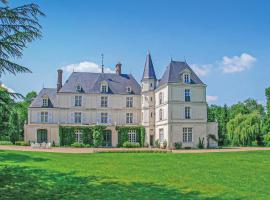 Nice Home In Allonne With 10 Bedrooms And Wifi, casa de temporada em Beauvais