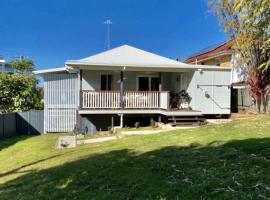 Blue Beach House, hotel di Caloundra