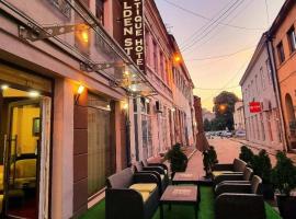 Boutique Hotel Golden Star, hotel in Tuzla