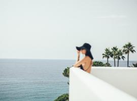 Cala Lanuza Suites