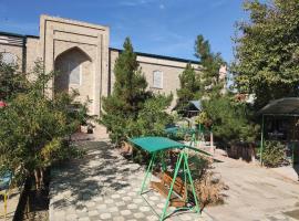 Goziyon Bukhara Hostel, hotel in Bukhara
