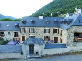 Maison de charme à Guchan avec vue sur la montagne et jacuzzi