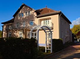 Seehotel Louise, hotel v destinaci Gransee